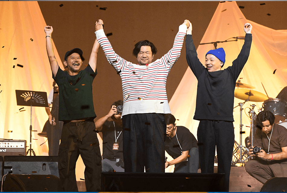 ความสุขล้นเวทีคอนเสิร์ต “ฟรายเดย์ 30 ปี ฉันมีความสุข”