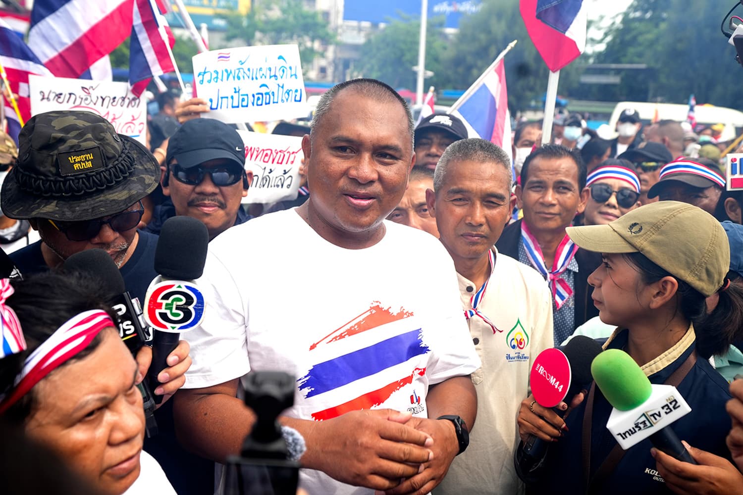 ‘พิชิต’ ยันม็อบไม่หนุน ‘รัฐประหาร’ เย้ยนักการเมืองกลัวธงชาติไทย