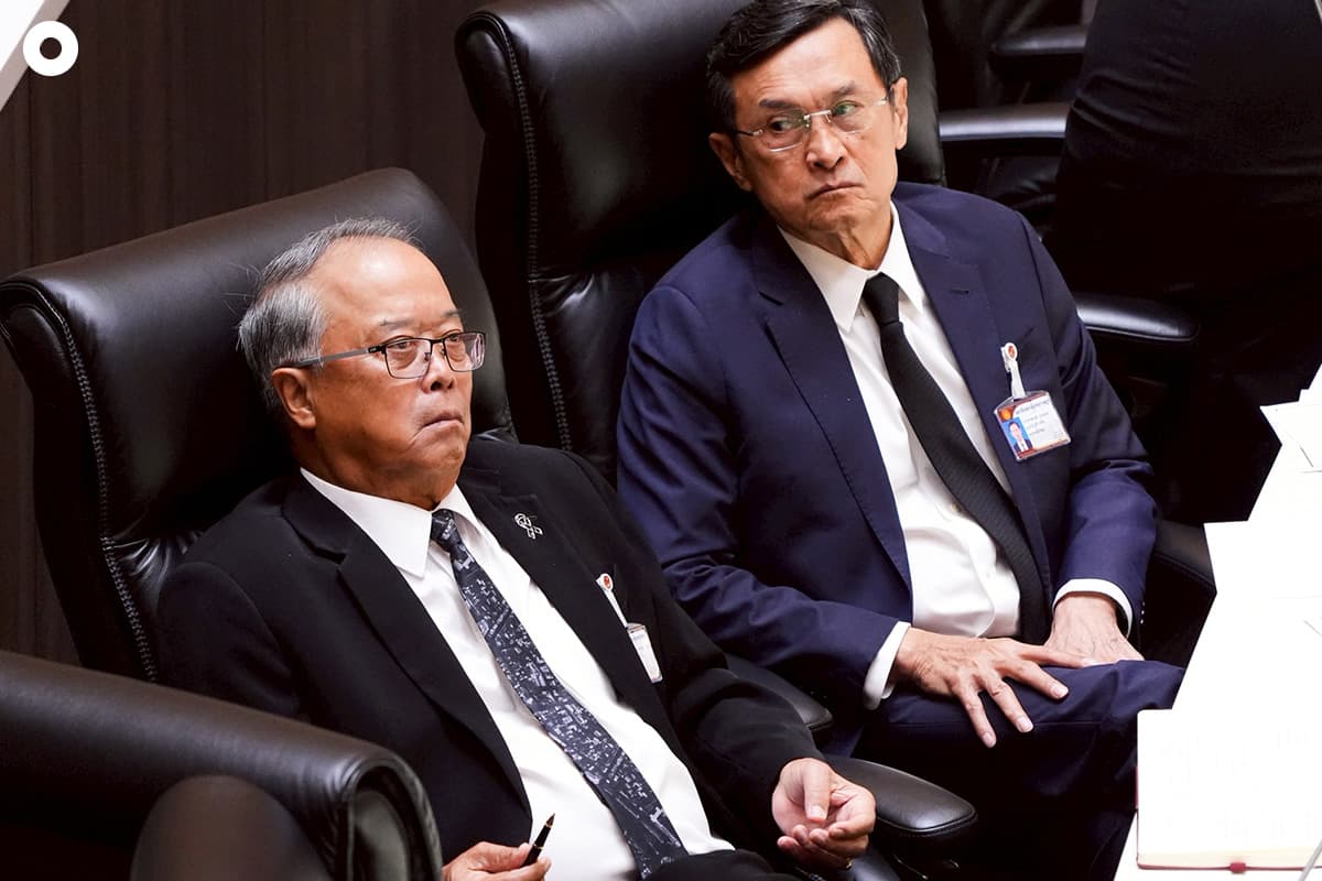 Photo-StoryAnutin-delivers-his-policy-statement-to-Parliament-SPACEBAR-Photo06.jpg