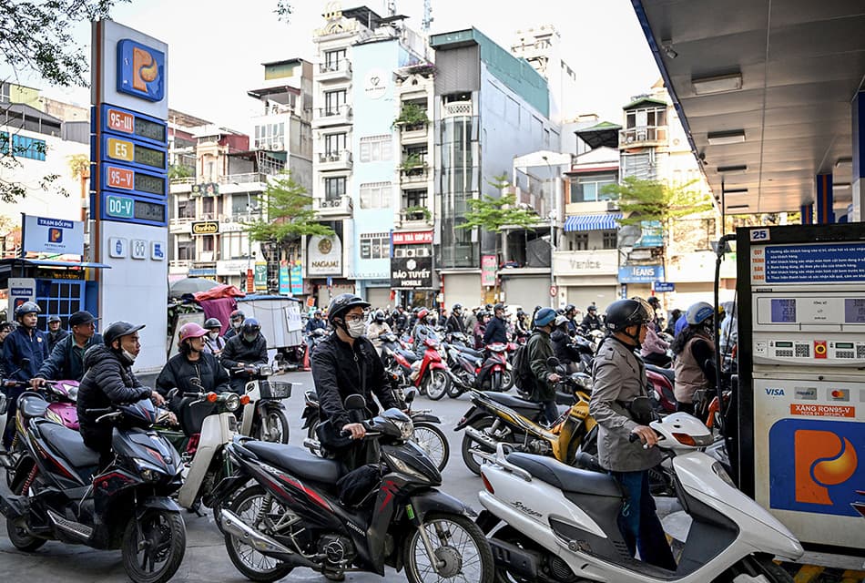 asia-fuel-crunch-forces-four-day-weeks-school-closures-SPACEBAR-Thumbnail.jpg
