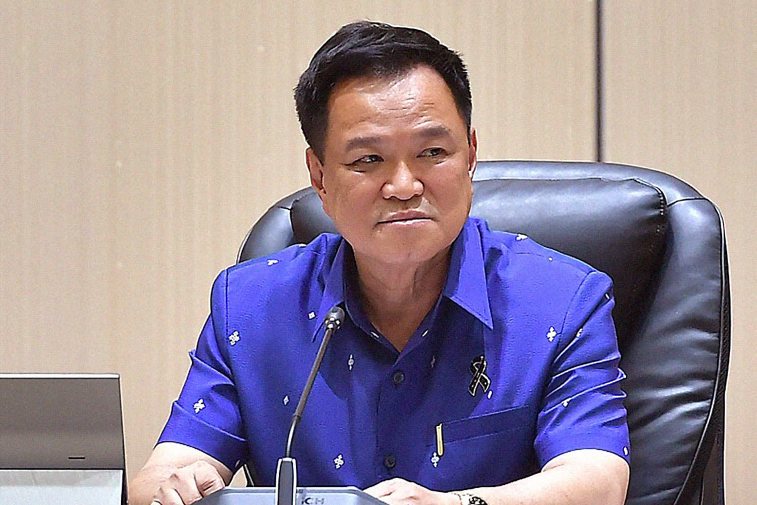 ‘อนุทิน’ สยบปมล็อกสเปกโซลาร์ เคลียร์เงินประกัน 5 หมื่น