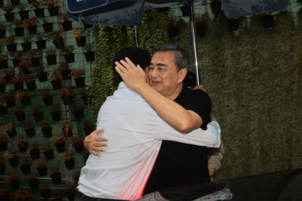 democrat-party-thanks-bangkok-voters-and-vows-to-keep-working-SPACEBAR-Photo01.jpg