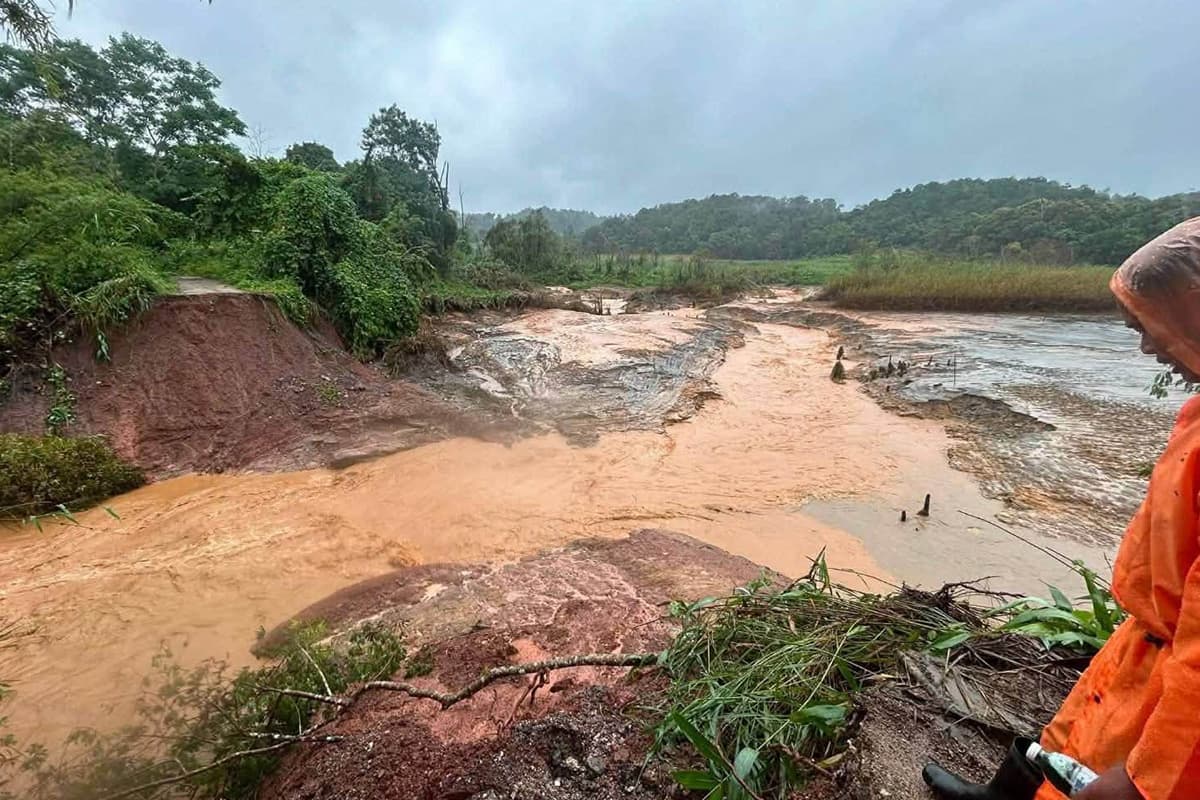 green-space-kanchanaburi-flood-lead-sediment-dam-collapse-SPACEBAR-Photo01.jpg