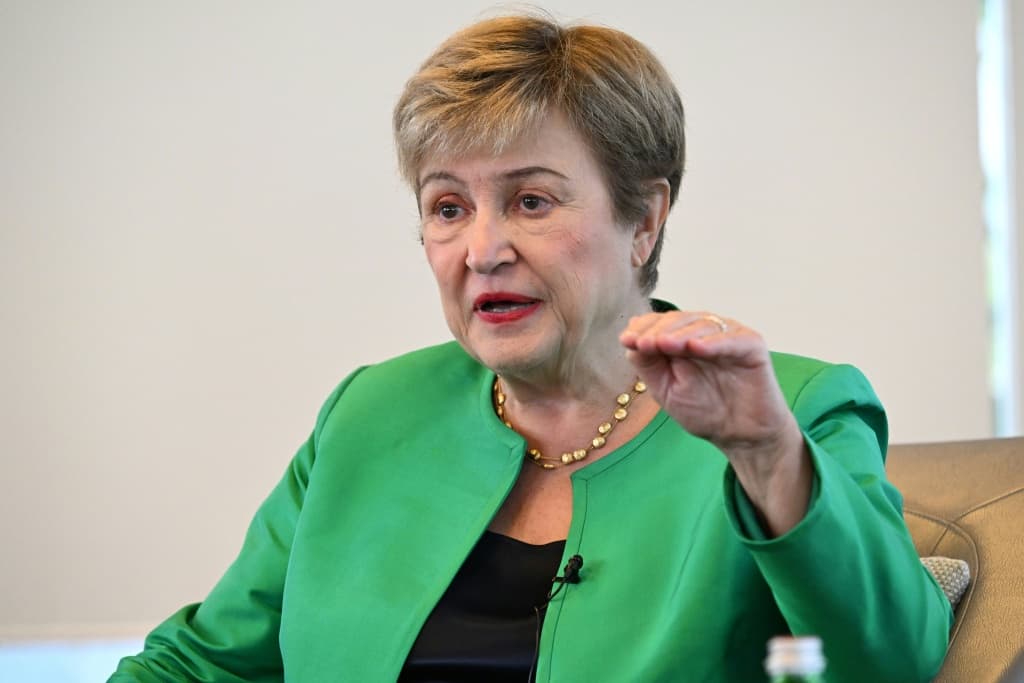 คริสตาลินา จอร์จีวา กรรมการผู้จัดการกองทุนการเงินระหว่างประเทศ (IMF) กล่าวกับสำนักข่าวเอเอฟพีเมื่อสัปดาห์ที่แล้วว่า การเติบโตของปัญญาประดิษฐ์ (AI) ช่วยกระตุ้นการเติบโตในบางประเทศ แต่ผลกระทบนั้นไม่ได้เกิดขึ้นทั่วโลก