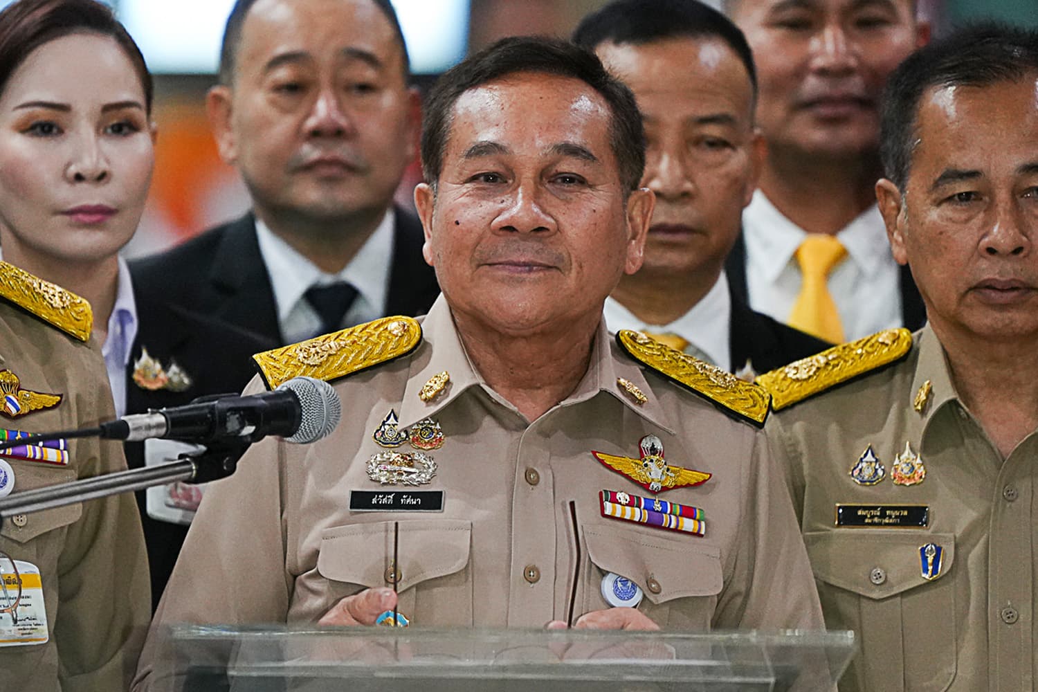 ‘พล.อ.สวัสดิ์’ เชื่อคนไทยสบายใจปมชายแดน หลัง ‘อิ๊งค์’ ถูกพักหน้าที่นายกฯ