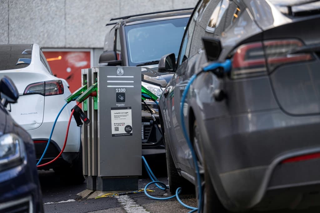 'นอร์เวย์' ทำสถิติโลก! ยอดขายรถใหม่ ปี 2025 เกือบ 100% เป็น EV