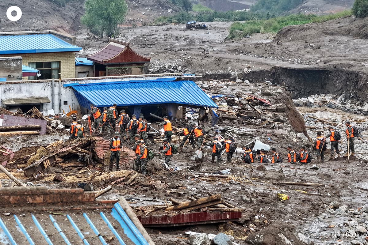 photo-story-worst-flood-china-typhoons-rainstorms-guangdong-SPACEBAR-Photo02-1.jpg