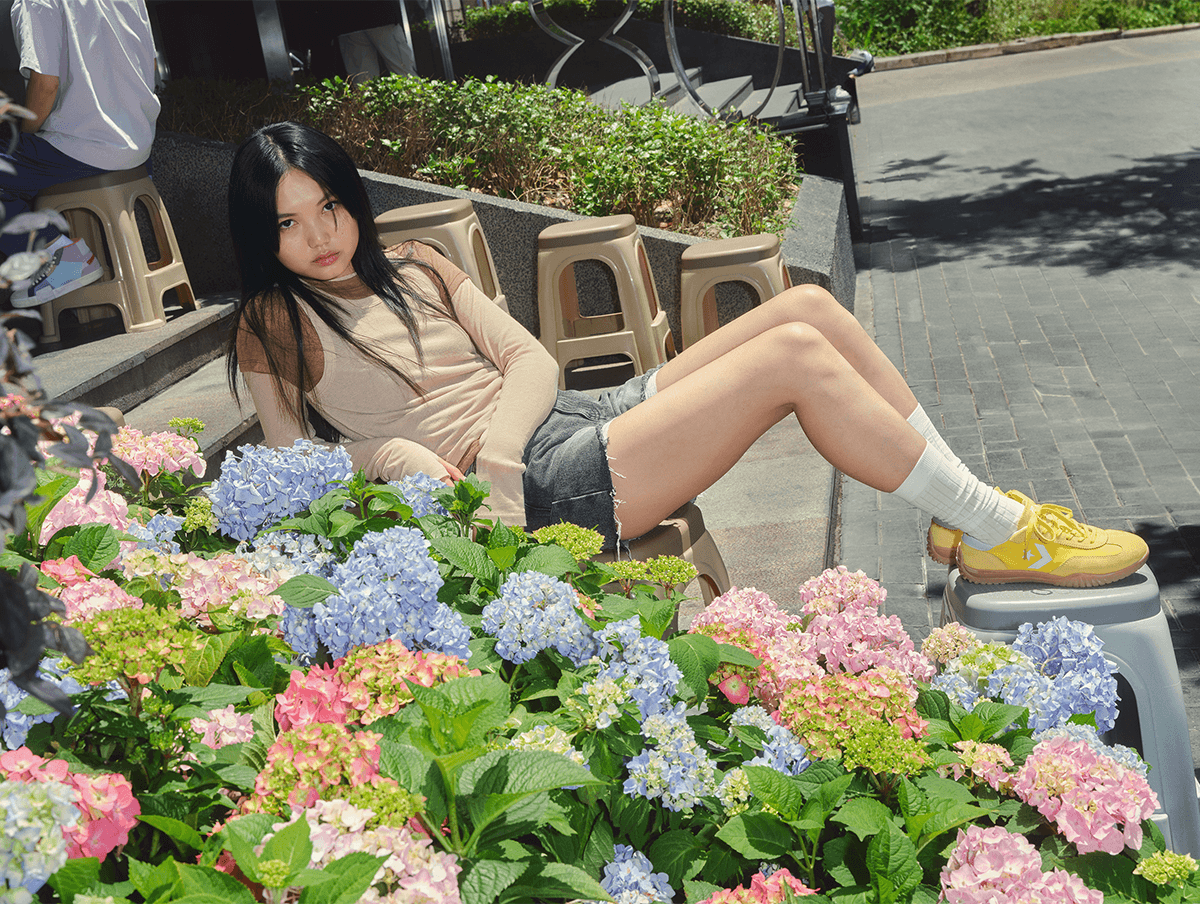 run_star_trainer_converse_new_collection_SPACEBAR_Photo02_09bc3e5d69.png
