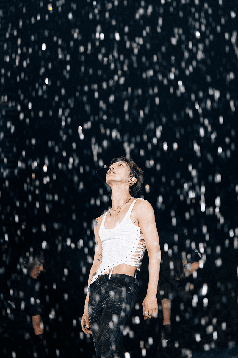 ten-chittaphon-10-years-kpop-three-day-concert-bitec-live-SPACEBAR-Photo-V01.png