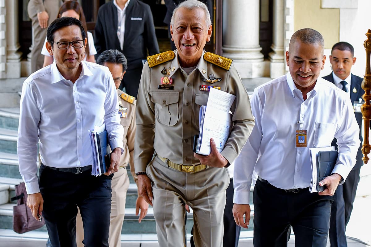 Anutin-Government-2-Power-in-the-Oil-Crisis-SPACEBAR-Photo01.jpg