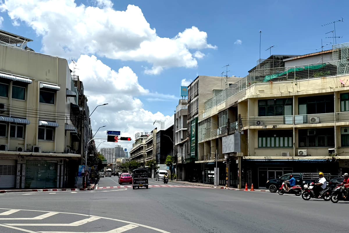 Decoding-Bangkok-shophouses-Living-history-Why-did-they-collapse-SPACEBAR-Photo01.jpg