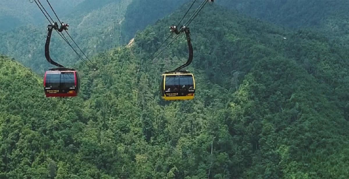 DoiSuthep-cable-car-project-ChiangMai-SPACEBAR-Photo02-1.jpg