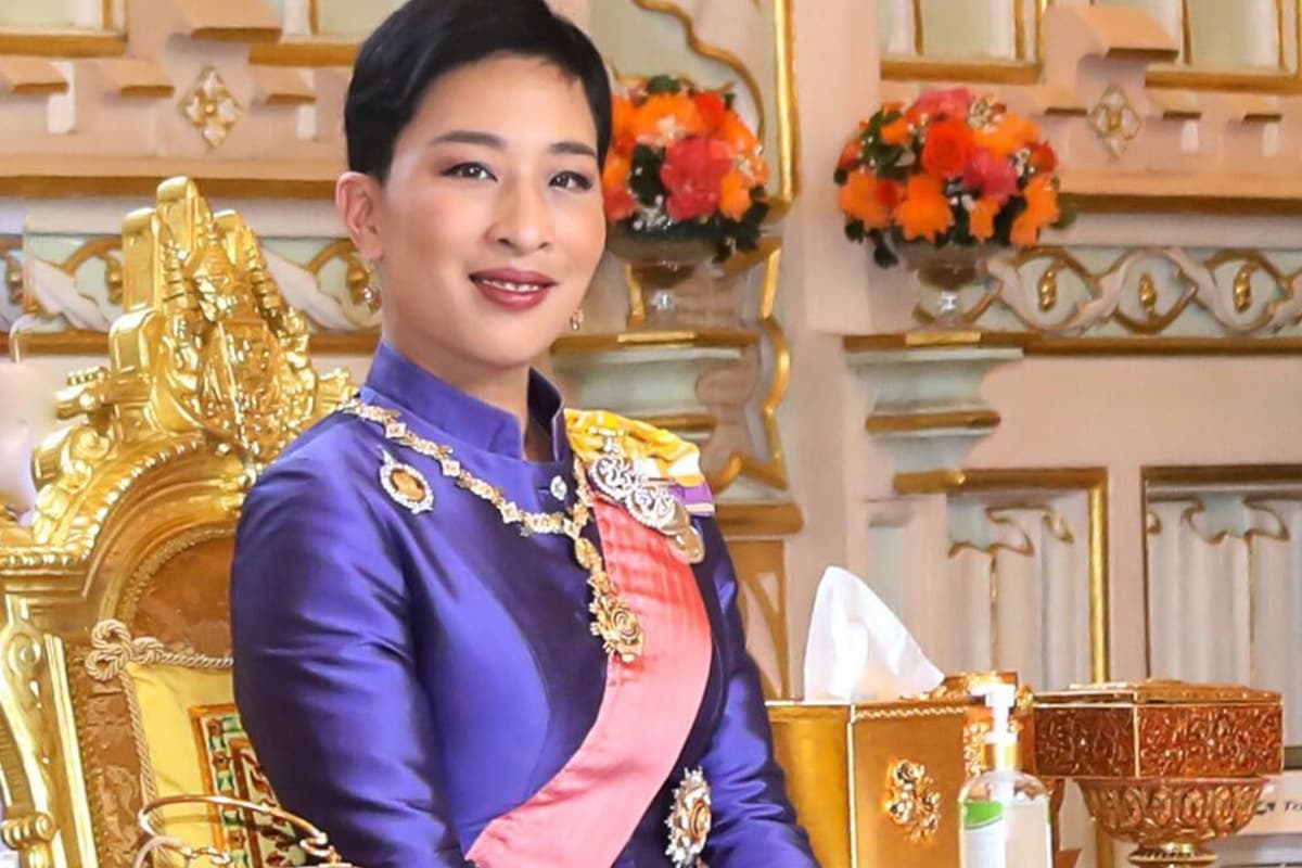 Her-Royal-Highness-Princess-Bajrakitiyabha-A-life-dedicated-to-the-Thai-SPACEBAR-Photo07.jpg