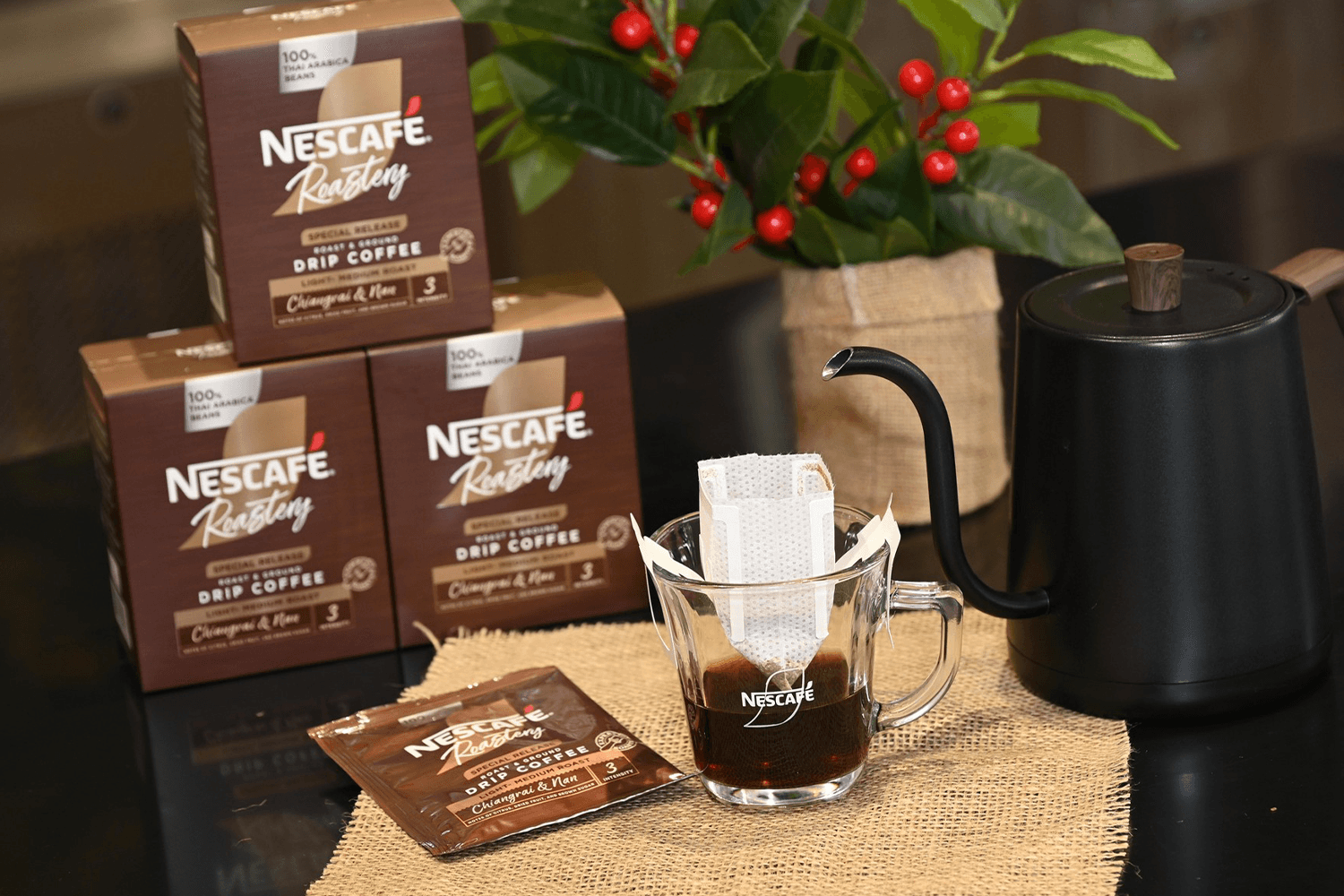 เนสกาแฟ x ดอยตุง ลิมิเต็ด เอดิชัน ชวนละเมียดกาแฟดริปพรีเมียม ‘NESCAFÉ ROASTERY DRIP COFFEE’ อิ่มเอมกับอาราบิก้าไทย 100% จากน่านและเชียงราย