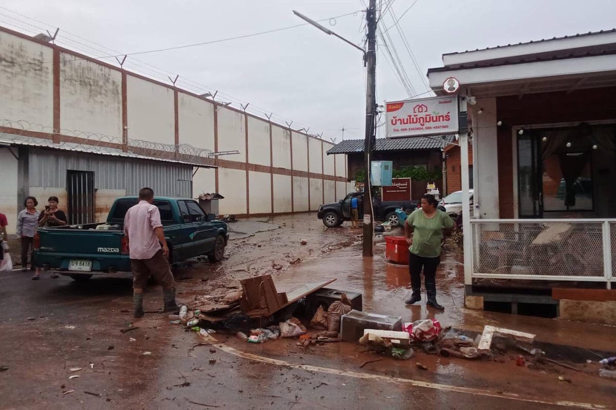 The-flood-situation-in-Nan-has-begun-to-improve-with-low-lying-communities-still-suffering-SPACEBAR-Photo01.jpg