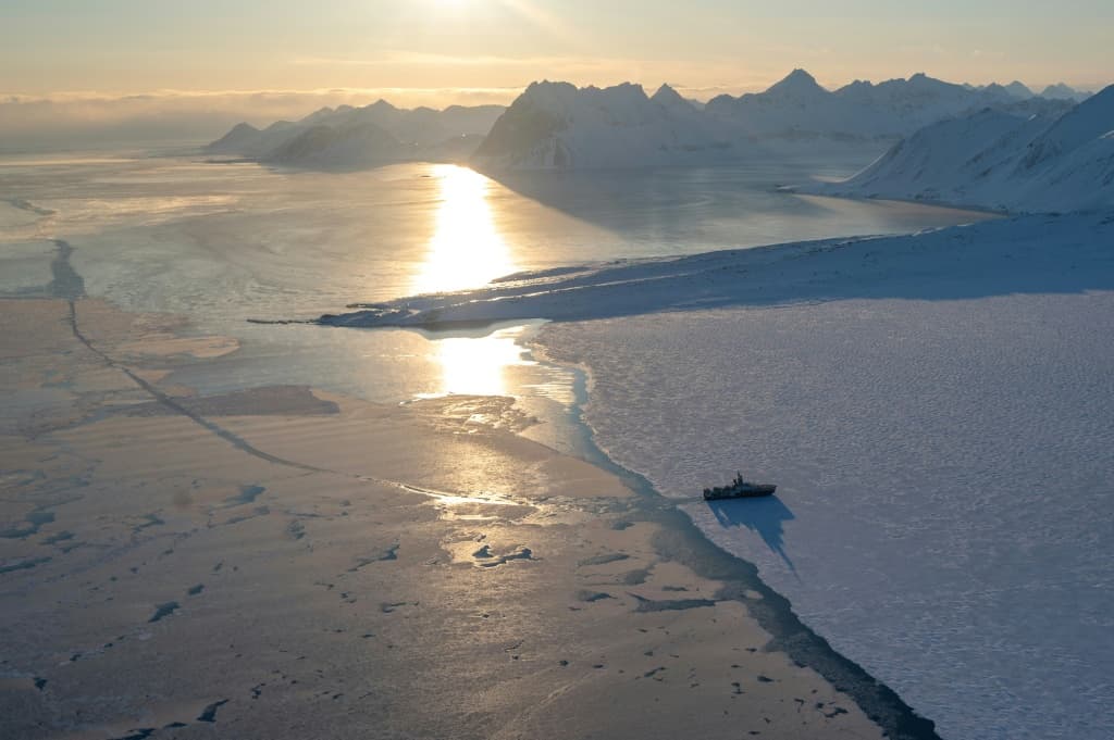 arctic-sea-ice-lowest-level-48-years-climate-change-impact-2.jpeg