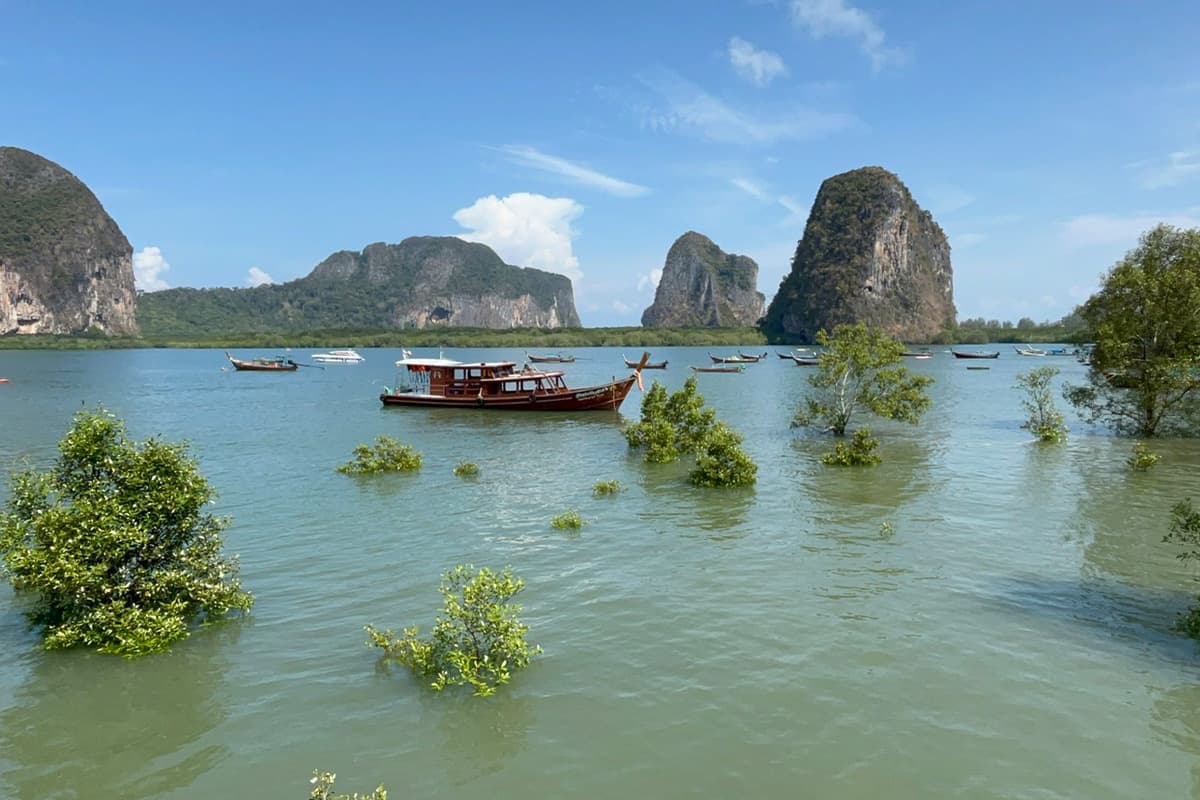 economic-business-thai-east-conflict-tourism-trang-SPACEBAR-Photo03.jpg