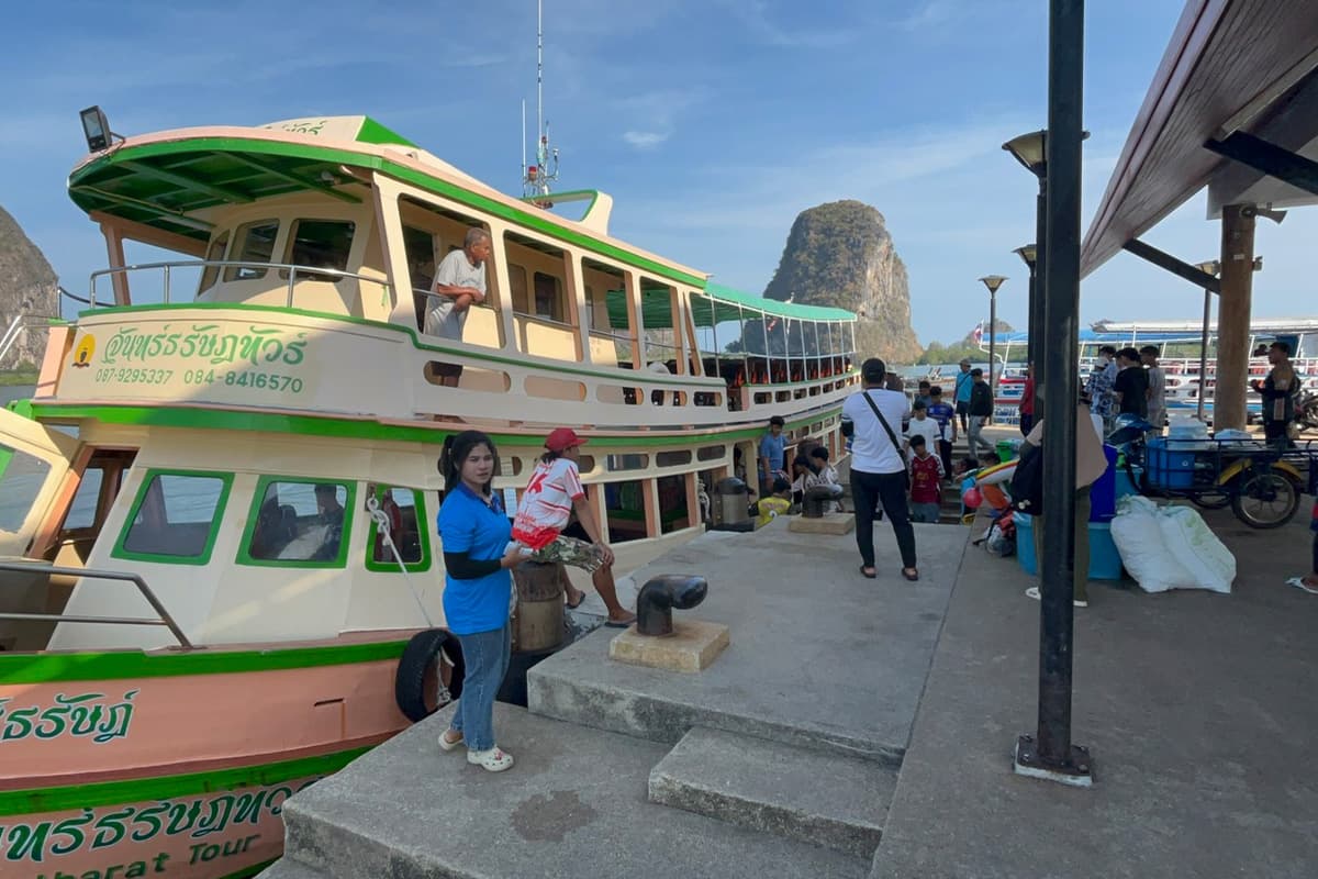 economic-business-thai-east-conflict-tourism-trang-SPACEBAR-Photo06.jpg