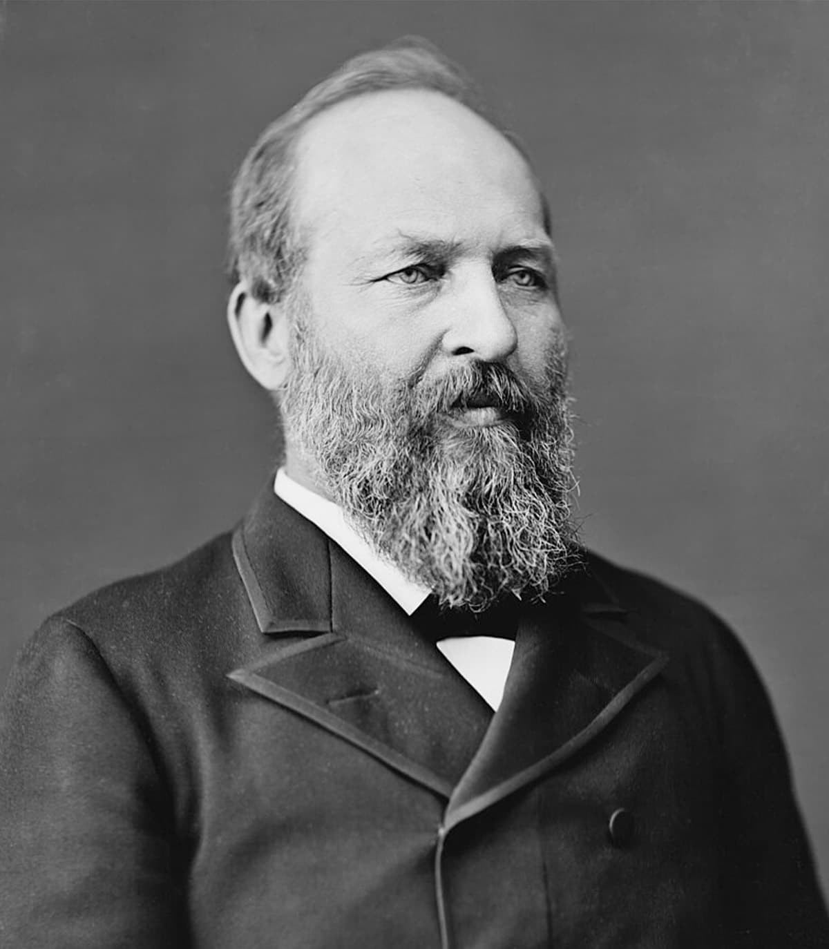 history_of_presidential_assassination_attempts_in_america_SPACEBAR_Photo02_216cf869bc.jpg