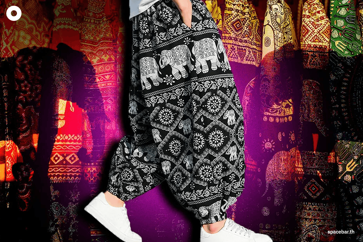 pajamas-to-7-eleven-thailand-tourist-trend-SPACEBAR-Photo01.png