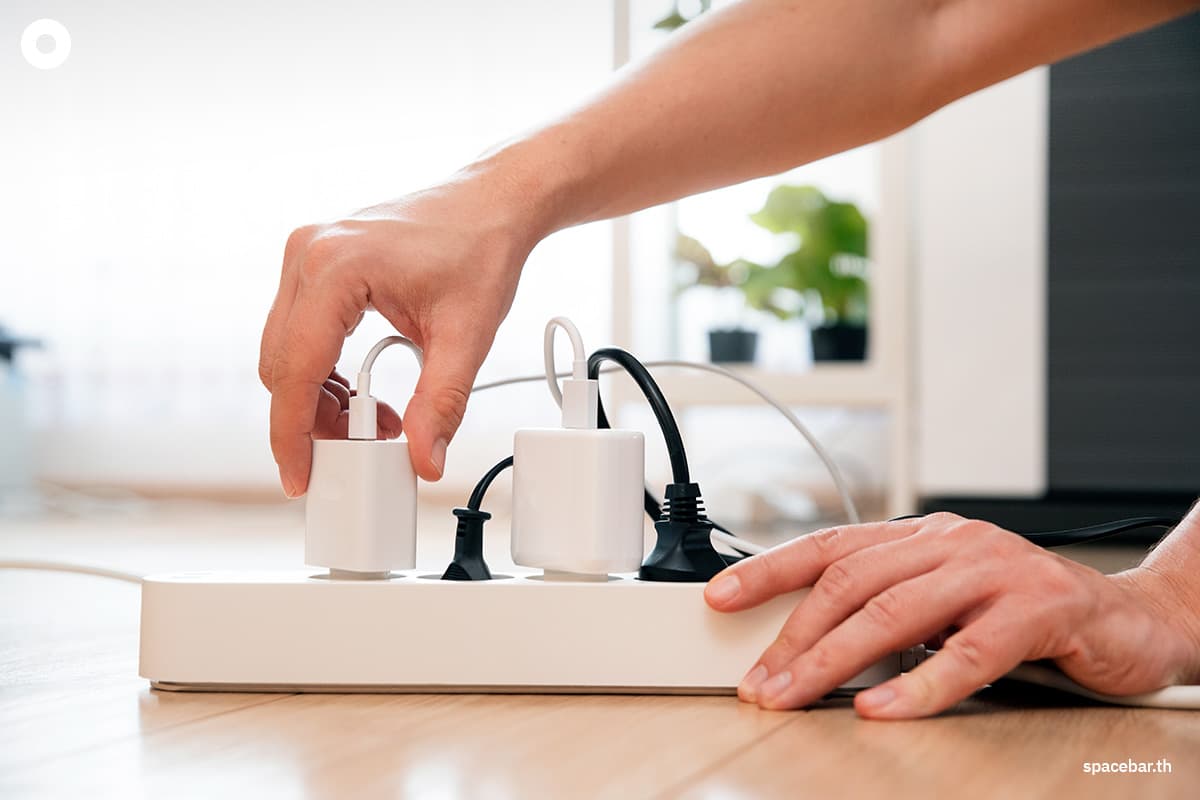 sustainability-energy-saving-thailand-what-to-do-electricity-expensive-SPACEBAR-Photo01.jpg
