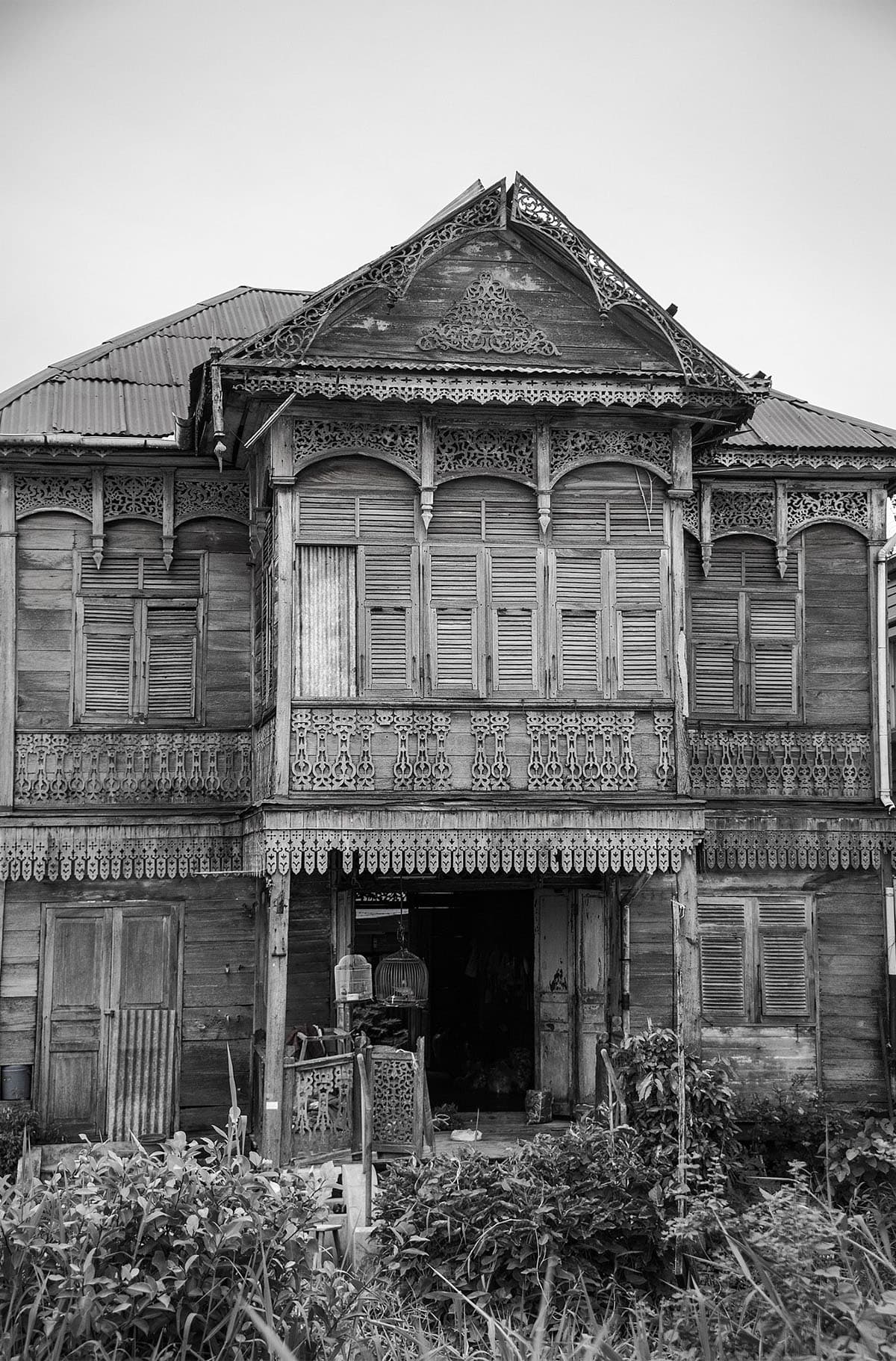 unusual_places_to_seek_blessings_in_bangkok_old_town_SPACEBAR_Photo01_d763091367.jpg