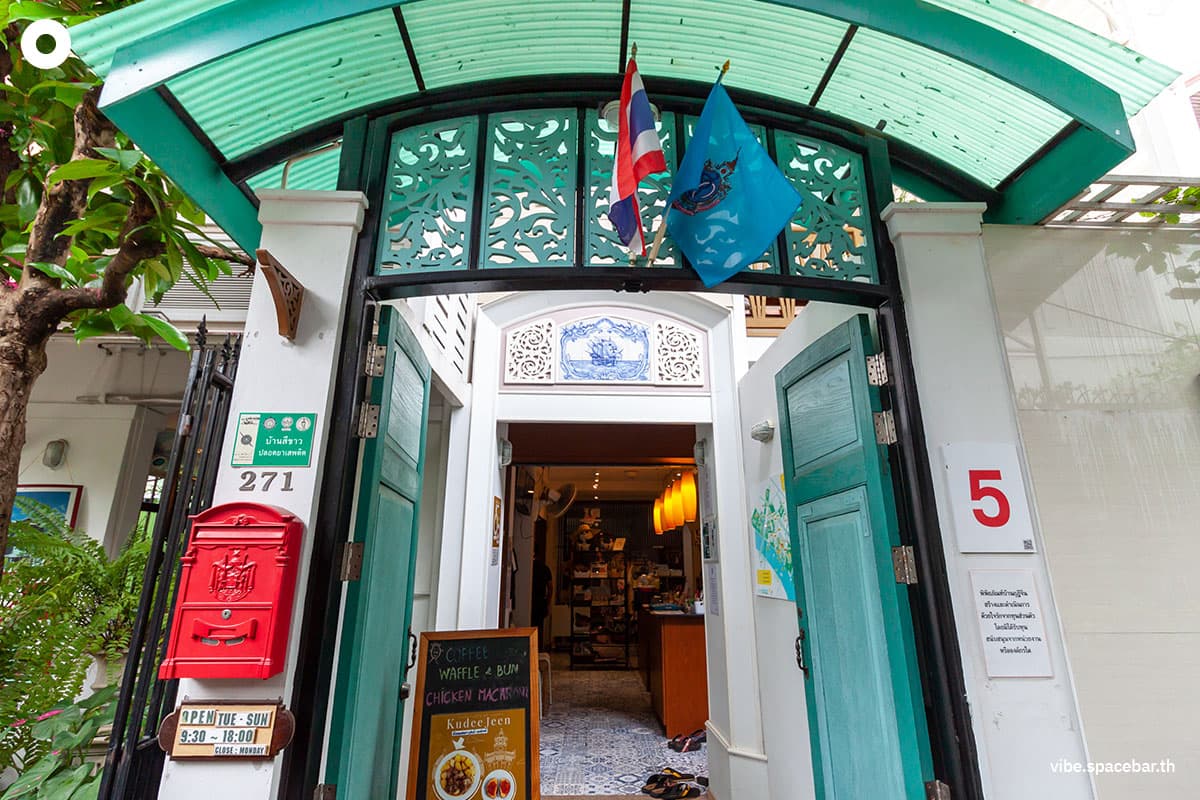 unusual_places_to_seek_blessings_in_bangkok_old_town_SPACEBAR_Photo05_9683d50fdb.jpg