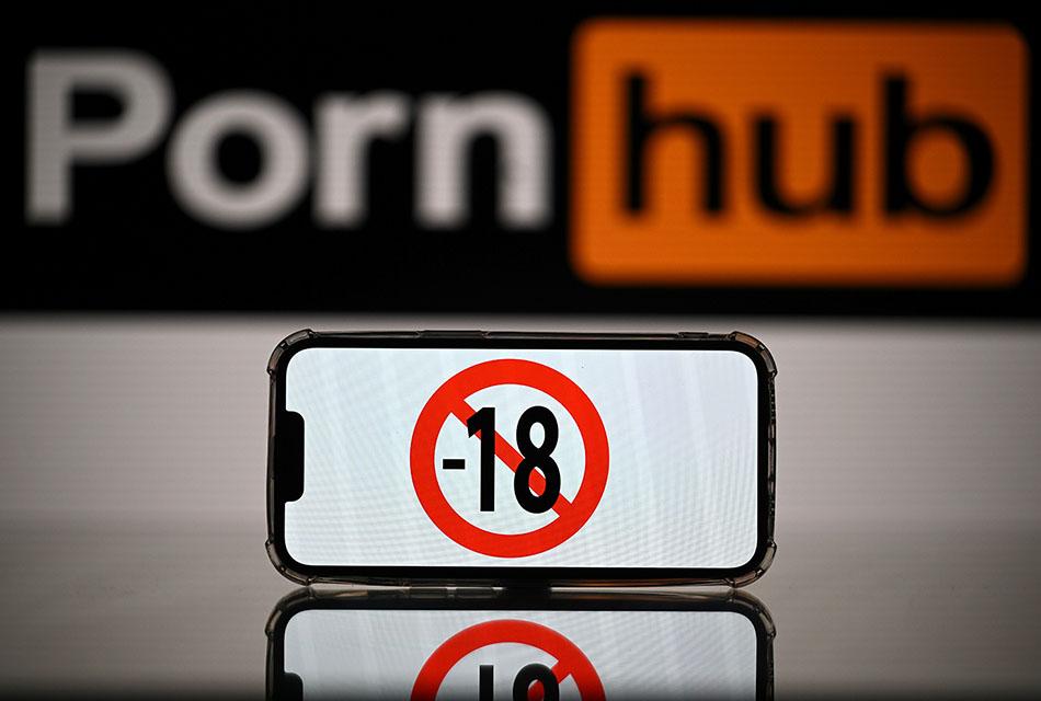 pornhub-study-reveals-2022-trends-and-which-countries-watch-the-most-sex-online-SPACEBAR-Thumbnail