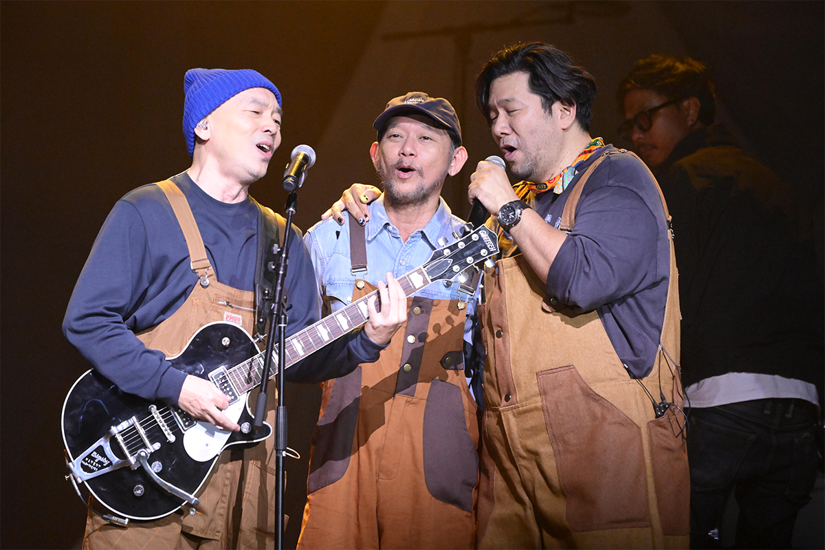 PhotoStory-ความสุขล้นเวทีคอนเสิร์ต “ฟรายเดย์ 30 ปี ฉันมีความสุข”