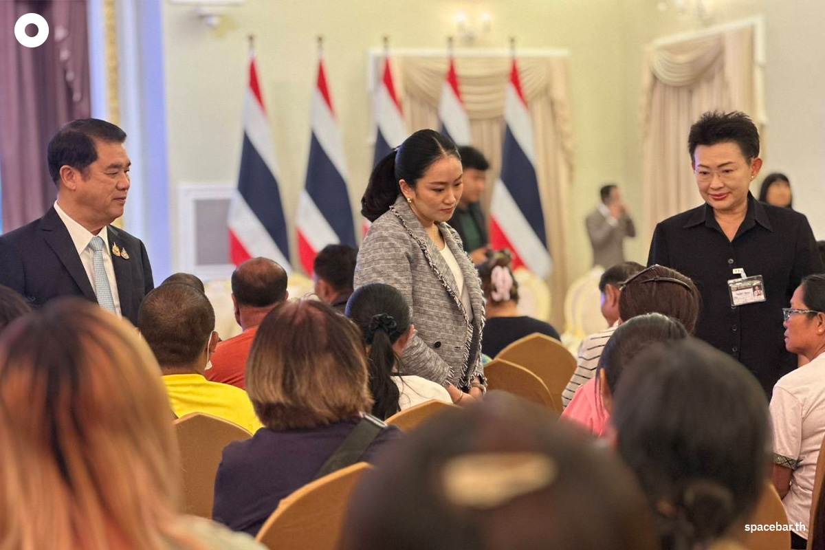 PhotoStory-พบปะญาติผู้เสียชีวิตเหตุแผ่นดินไหว