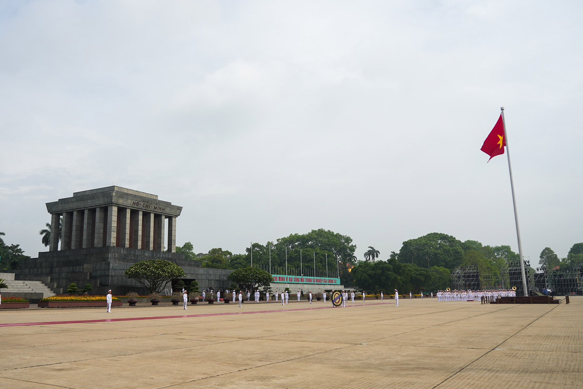 PhotoStory-สุสานอดีตประธานาธิบดีโฮจิมินห์
