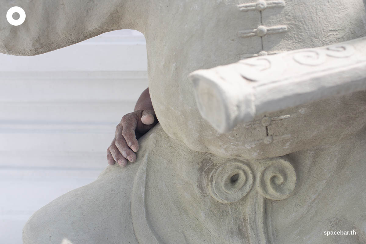 The_Doll_Wat_Arun_Repair_SPACEBAR_Photo09_df3b69f303.jpeg